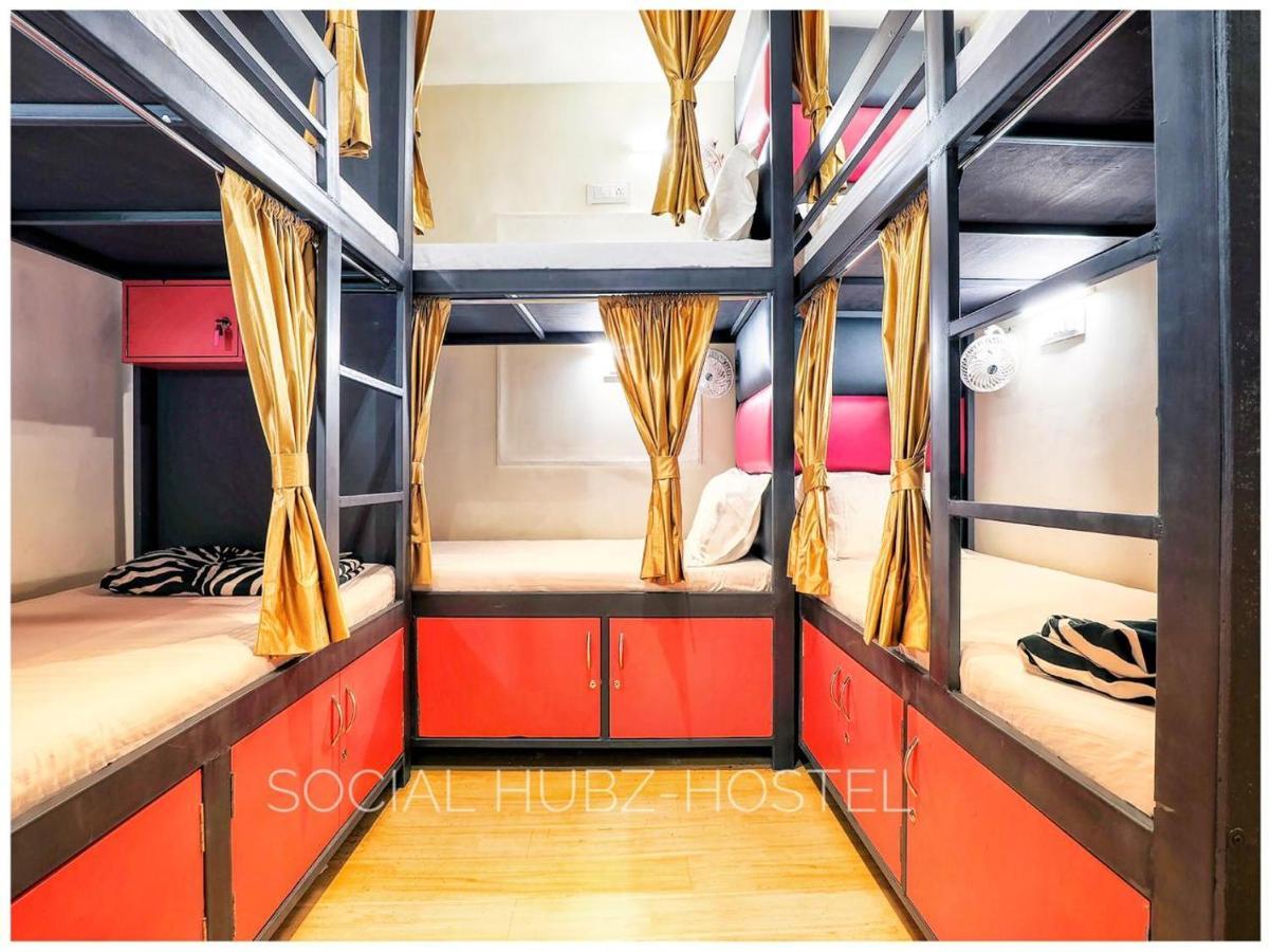 Social Hubz Hostel Mumbai  Buitenkant foto