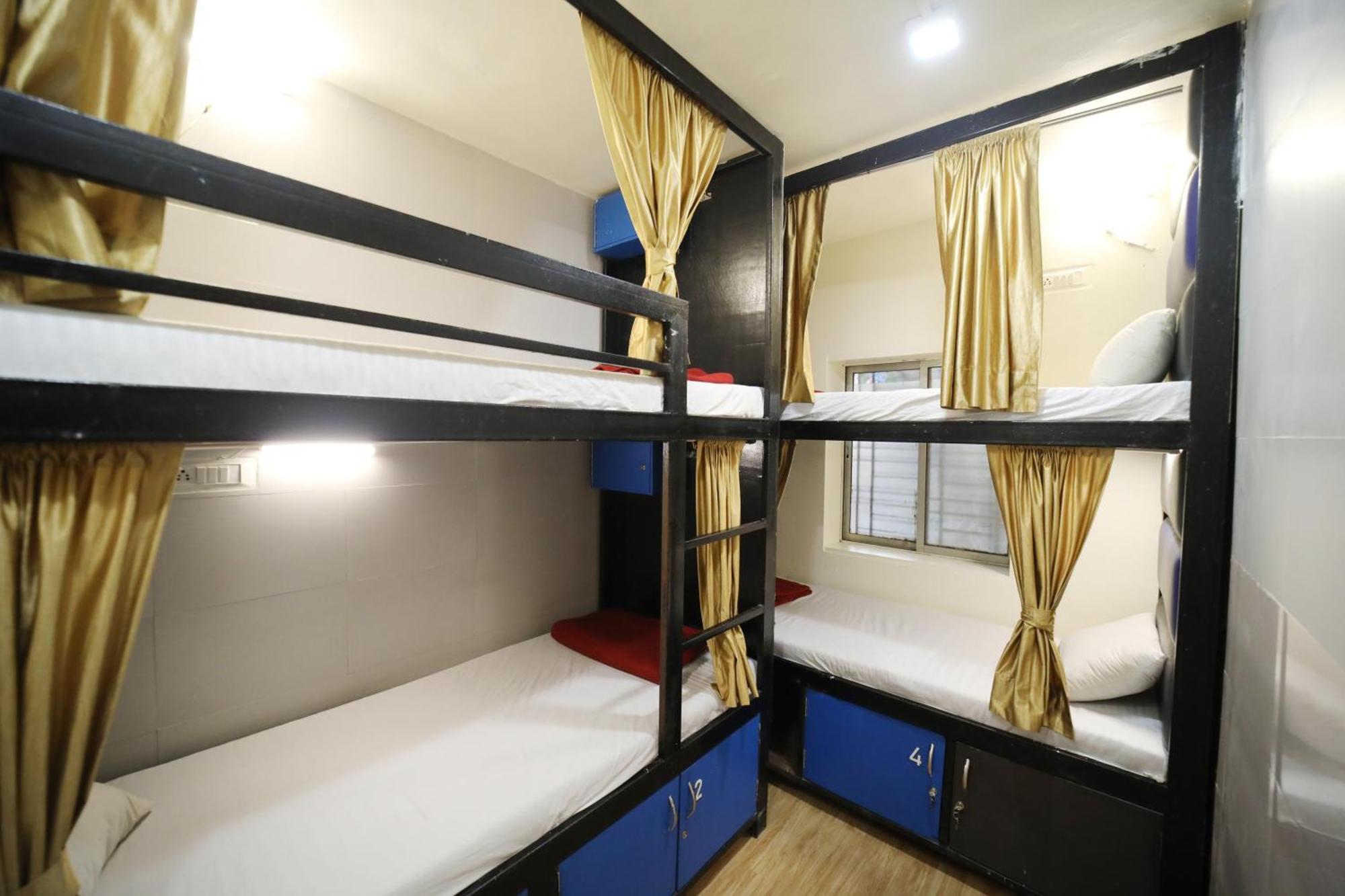Social Hubz Hostel Mumbai  Buitenkant foto