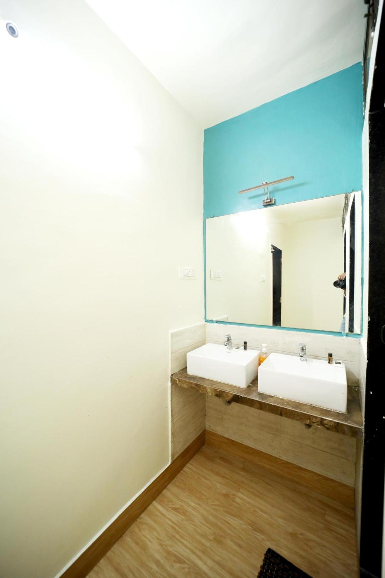 Social Hubz Hostel Mumbai  Buitenkant foto